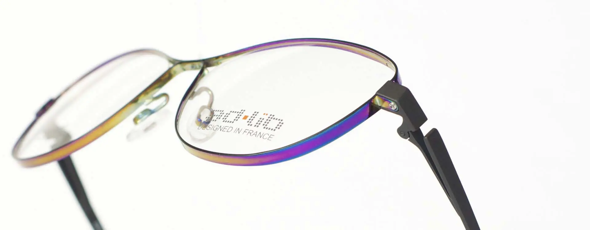 Ad Lib – Titanium bril met bewegende kleuren!