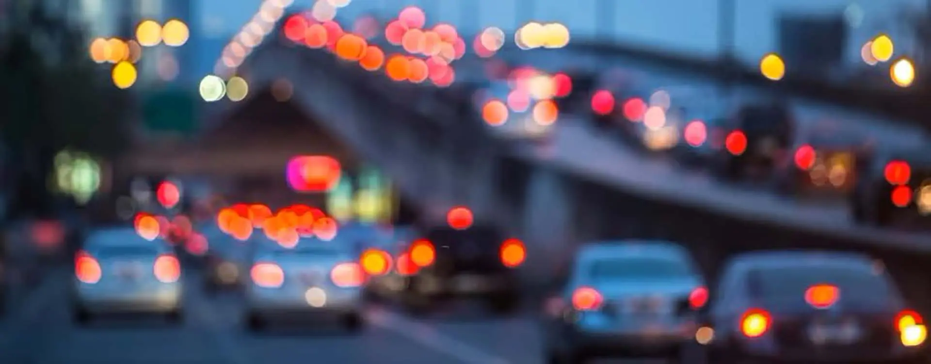 Redenen waarom u 's nachts niet kunt zien tijdens het rijden - Header